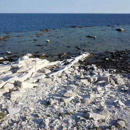 Traditional Stone House In A Great Garden セオロゴス