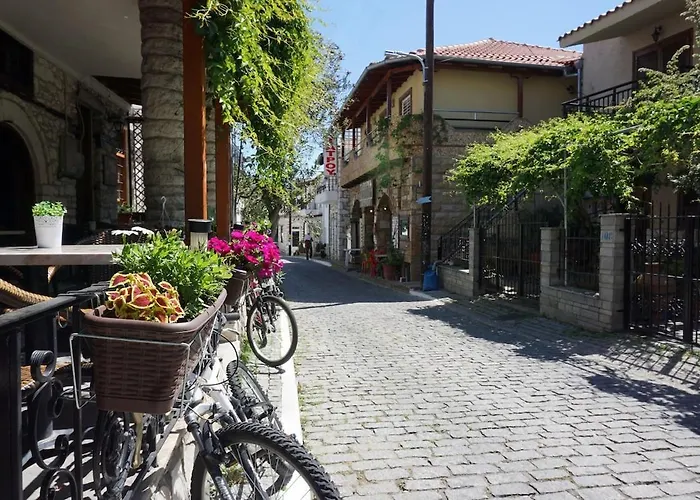 Traditional Stone House In A Great Garden Tatil Evi